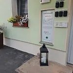 Deluxe רדברג